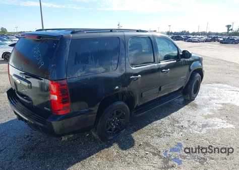 2010 Chevrolet Tahoe Ls z USA, uszkodzony, nr VIN 1GNMCAE38AR239804